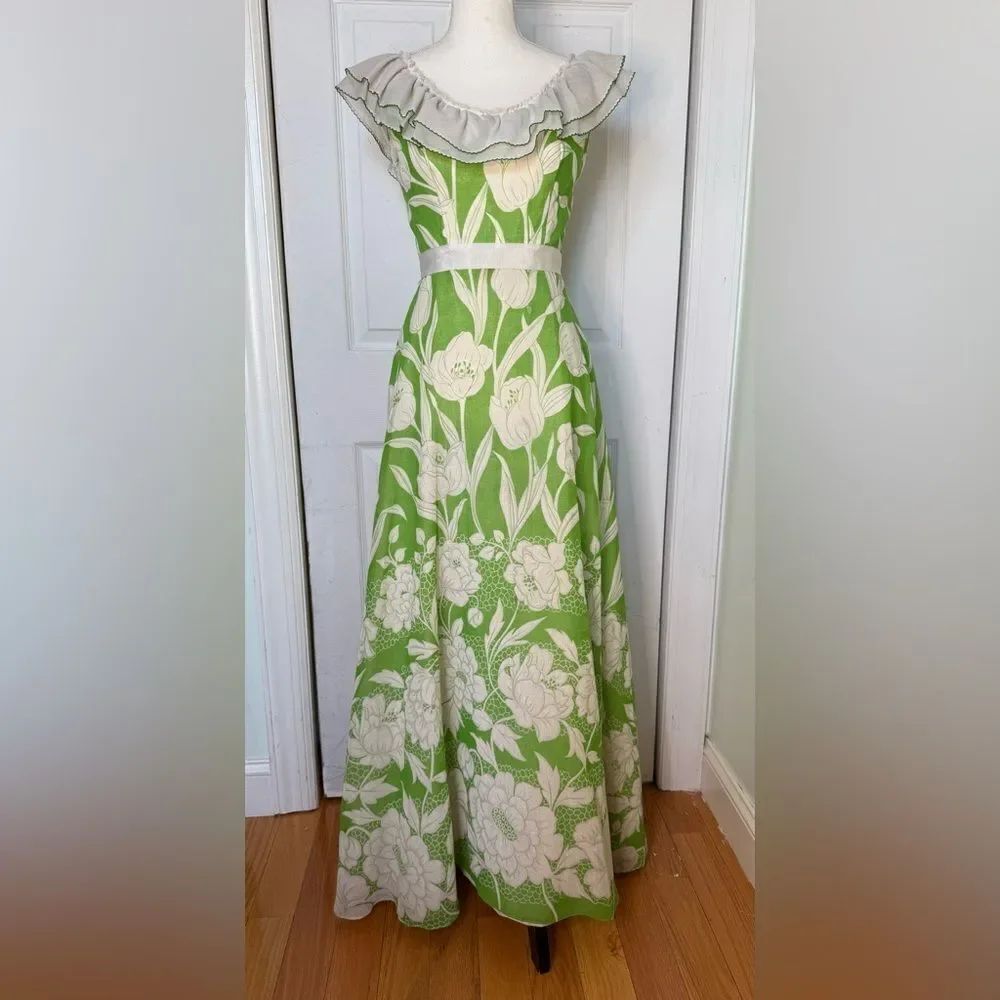 Vintage 1970s Floral Maxi Dress Ruffle Collar Off Shoulder Dress